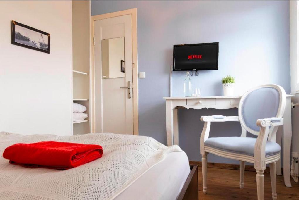 Blue House B&B Seltjarnarnes エクステリア 写真