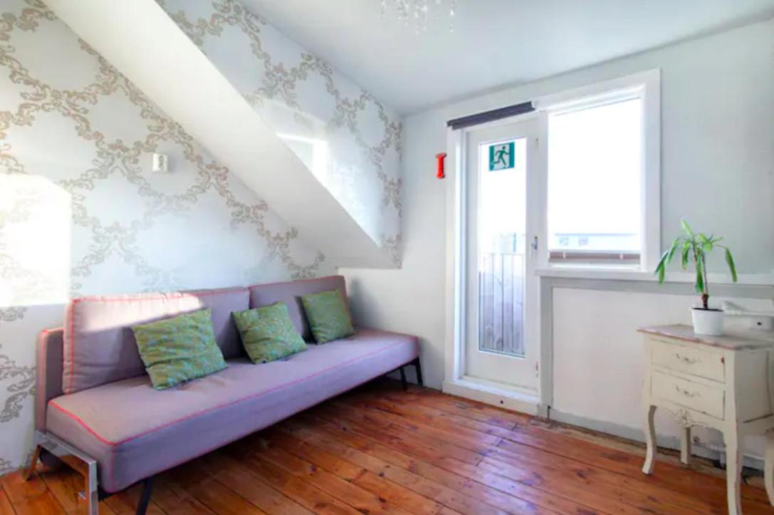 Blue House B&B Seltjarnarnes エクステリア 写真