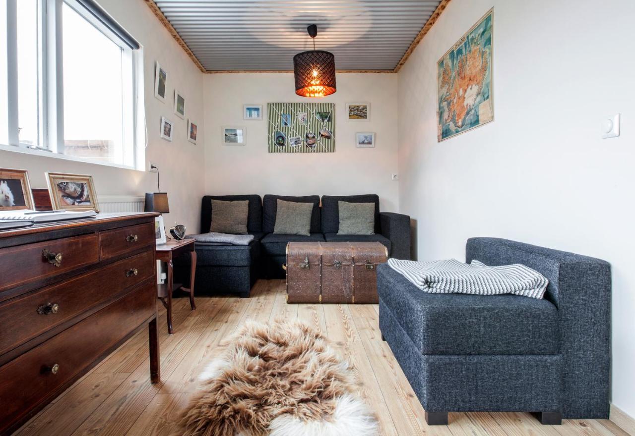 Blue House B&B Seltjarnarnes エクステリア 写真