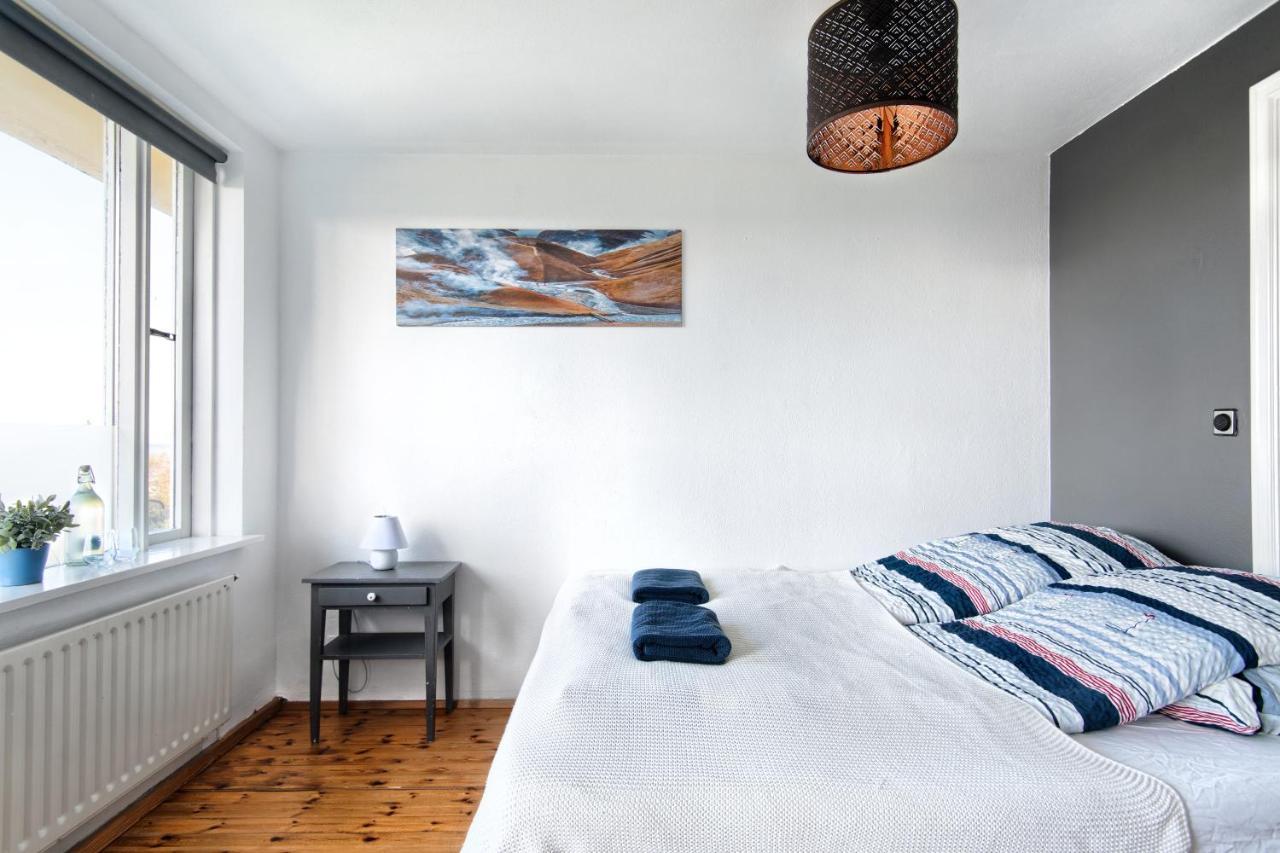 Blue House B&B Seltjarnarnes エクステリア 写真