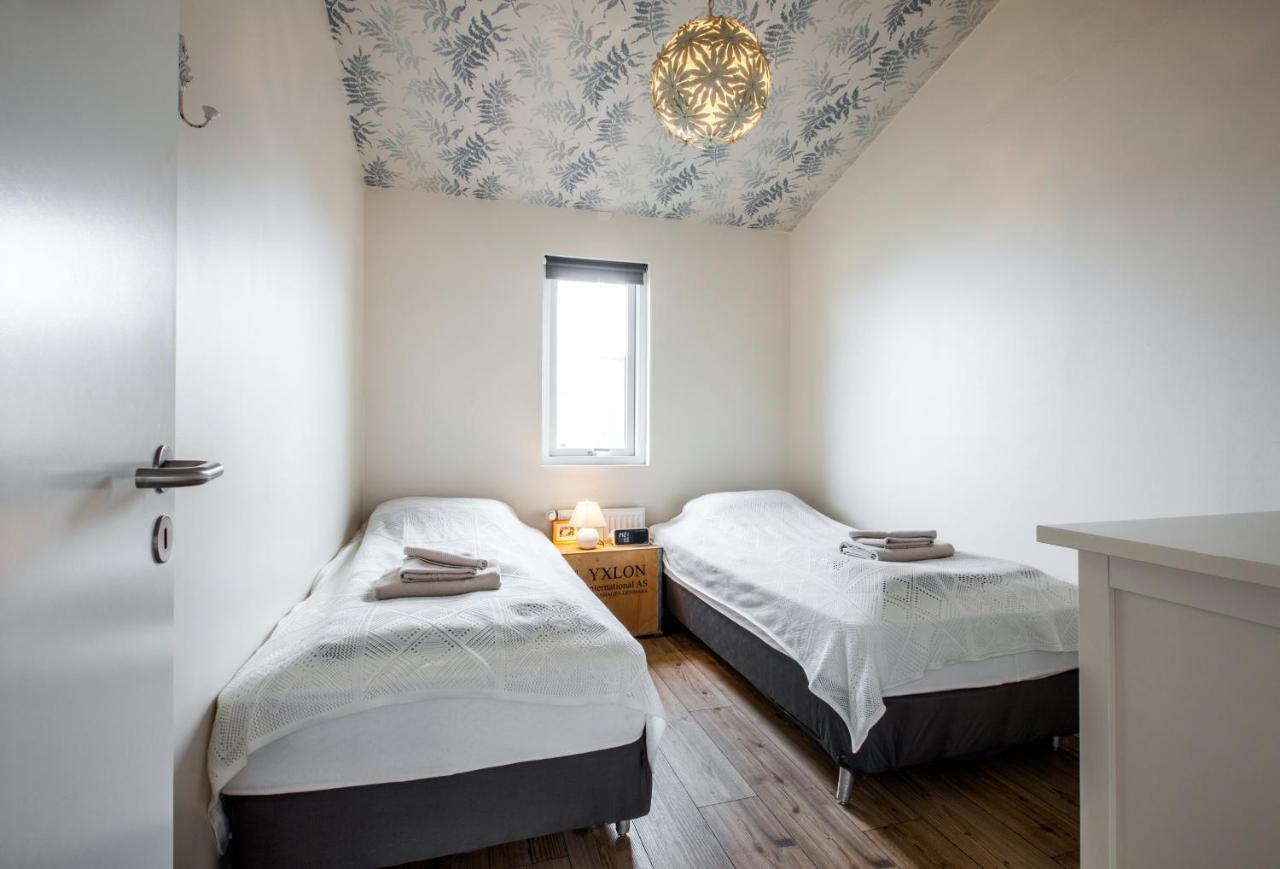 Blue House B&B Seltjarnarnes エクステリア 写真