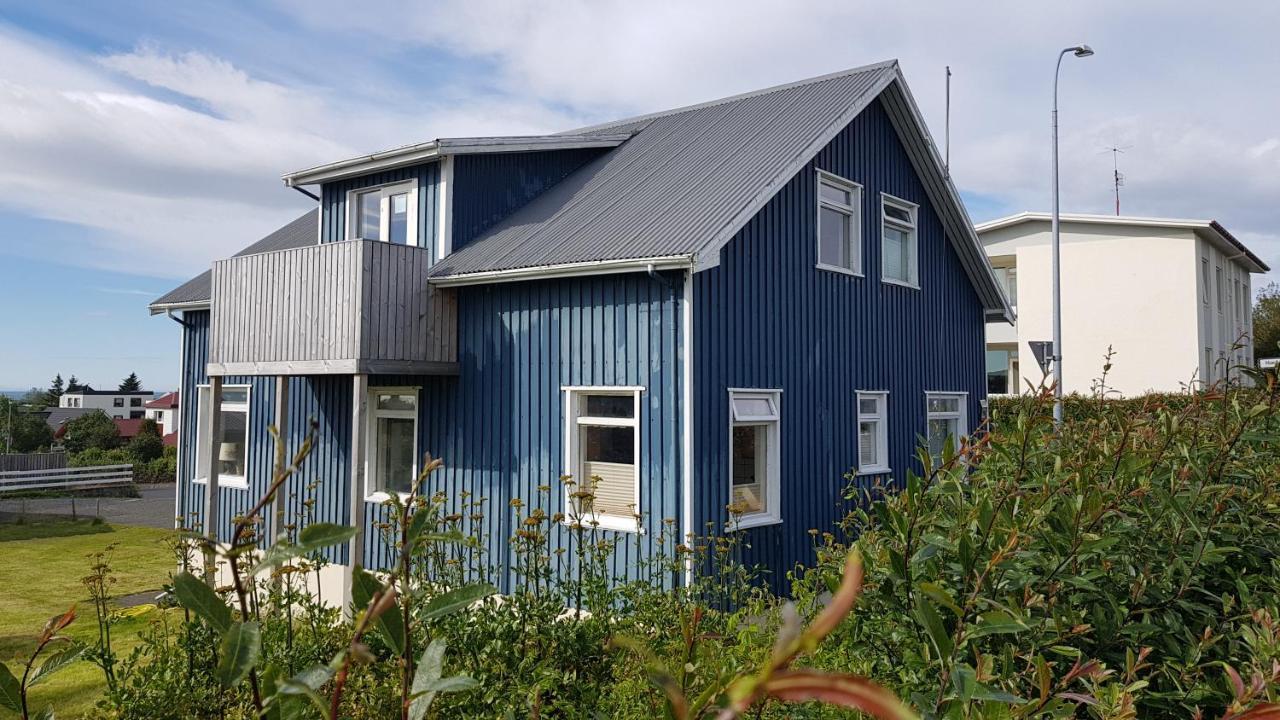 Blue House B&B Seltjarnarnes エクステリア 写真